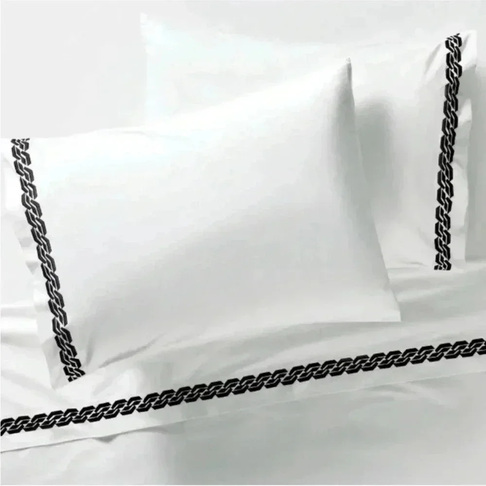 NWT DVF for‎ Target Chain Embroidery 400
Thread Count Bedding Sheet Set